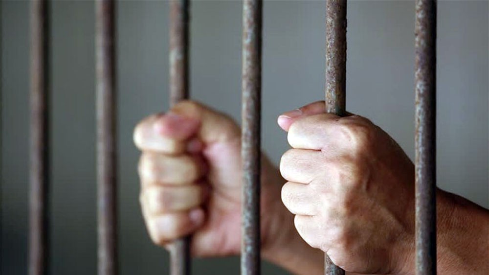 محترفا سرقة ينالان جزاءهما بالحبس 8 سنوات بـ 5 قضايا