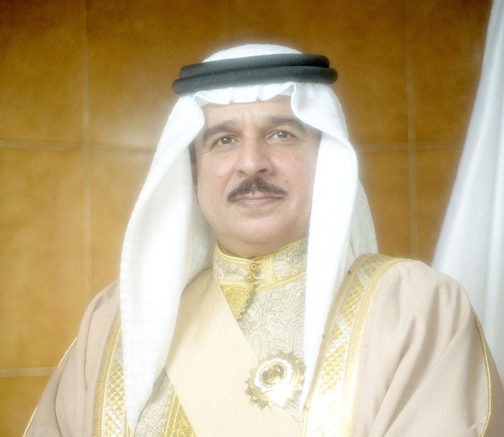 القيادة تعزي الإمارات في شهداء تحطم المروحية