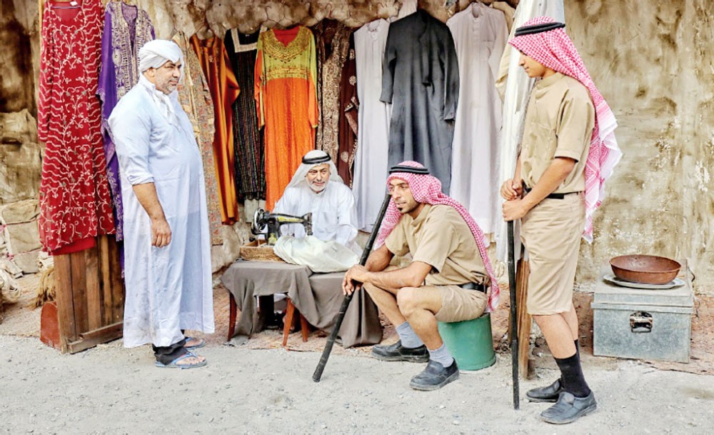 الأزياء التراثية البحرينية: تطريز بخيوط الذهب بوجاهة متقنة
