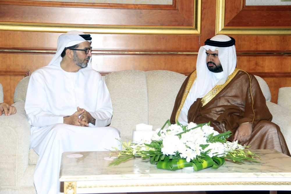 “وطني الإماراتية” تشيد بمبادرات سمو الشيخ عيسى بن علي