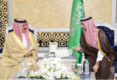  العاهل: وقوف تام وثابت إلى جانب السعودية في تصديها للإرهـاب