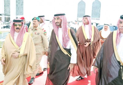العاهل يعود إلى أرض الوطن	