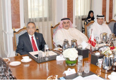 المملكة المتحدة تحرص على تطوير علاقاتها مع البحرين 