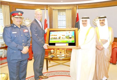 وزير الداخلية يودع السفير الأميركي