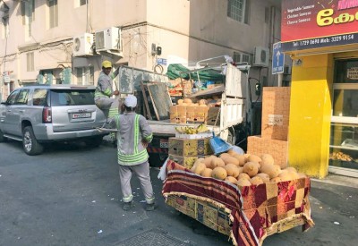 أمانة العاصمة تزيل 1180 فرشة مخالفة 