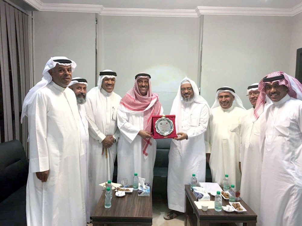 أعضاء مجلس بوطبنية يطلعون على تطوير الحرم المكي