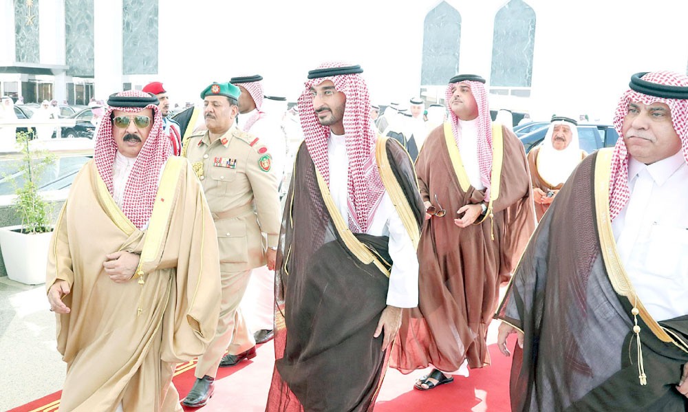 العاهل يعود إلى أرض الوطن	
