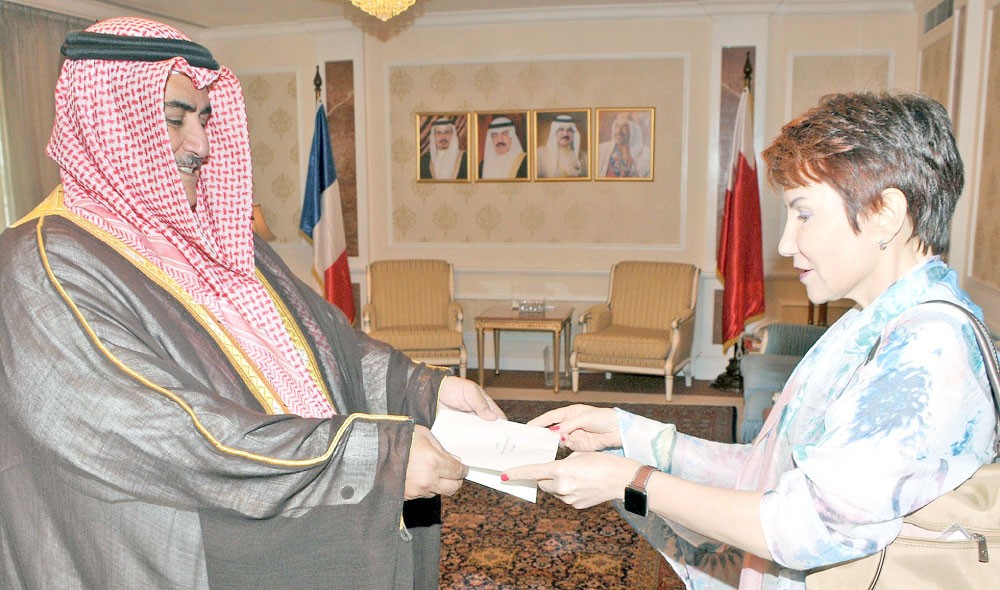 وزير الخارجية يتسلم أوراق اعتماد السفيرة الفرنسية 