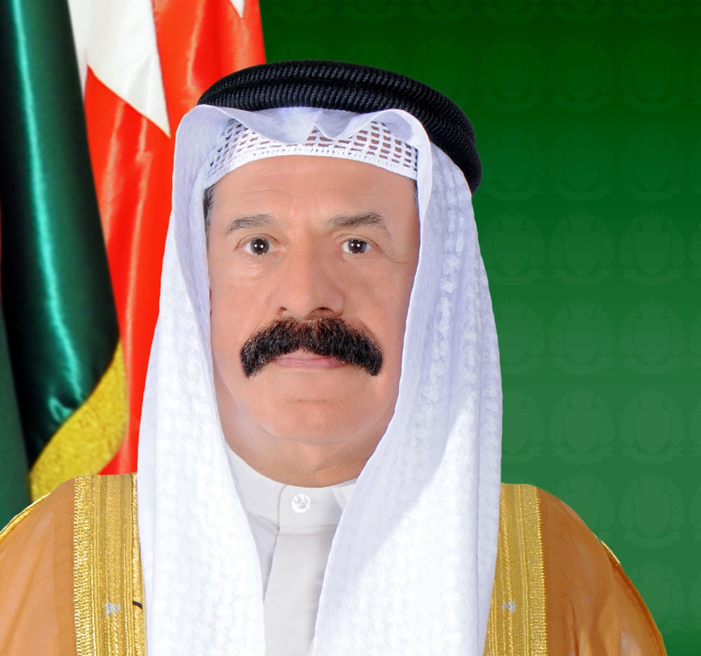 وزير الدفاع يشيد بالعلاقات مع السودان