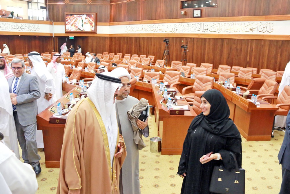 النيابي: لمكافحة أعمال غير أخلاقية بمحلات المساج