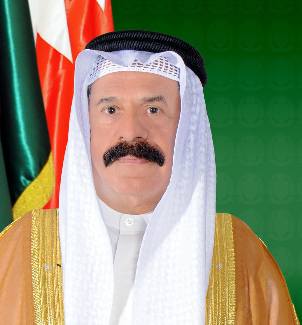وزير الدفاع:  سمو رئيس الوزراء أشد الحريصين على الارتقاء بالعمل الحكومي
