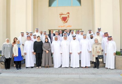 “البلديون” يلقون كرة تحدياتهم في ملعب “النواب”
