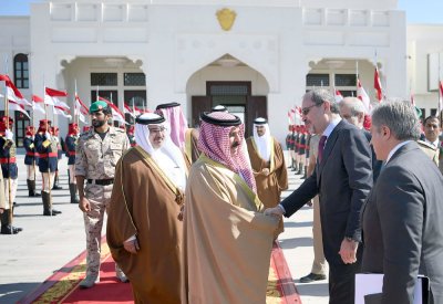 جلالة الملك في مقدمة مودعي العاهل الأردني