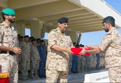  قائد الحرس الملكي: “عقيدتنا العسكرية البحرينية” هي النبراس والمنهج القويم لكافة المنتسبين