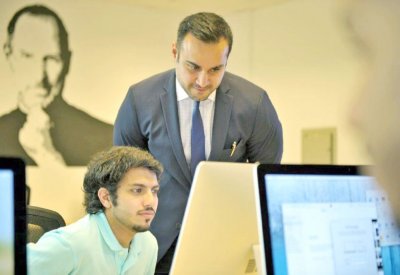 34 مختبرًا تضم 126 حاسوبًا وربعها “آي ماك”