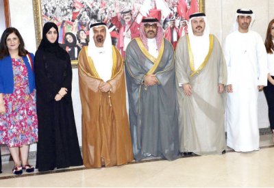 جائزة سمو الشيخ محمد بن زايد آل نهيان: تمديد استقبال مشاركات جائزة أفضل معلم خليجي شهرًا