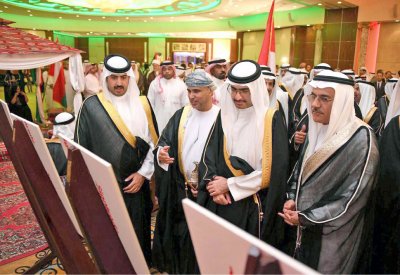 الشيخ خليفة بن راشد وسمو الشيخ خليفة بن علي يحضران حفل السفارة العمانية