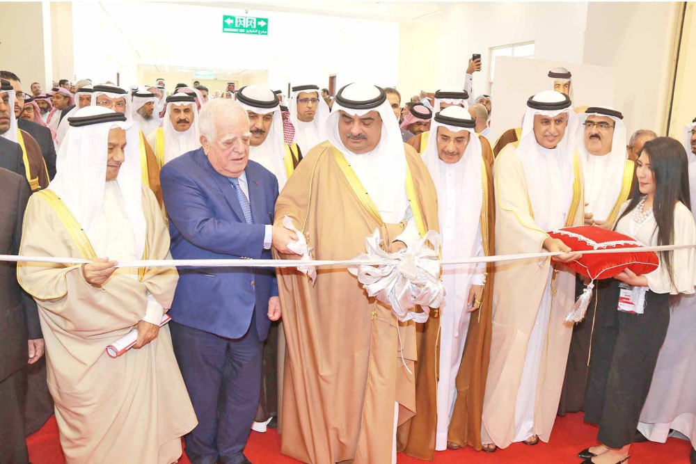 حرص حكومي على دعم وتطوير بيئـة الاستثمار