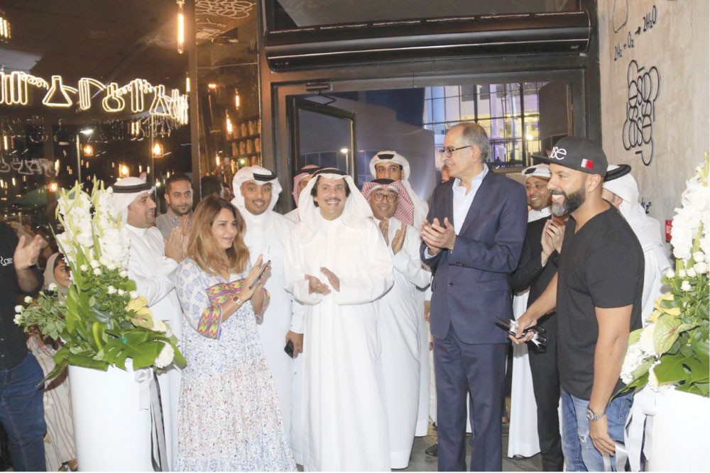 “دوز البحرين” يستقبل وفدا كويتيا في الفرع الأول بـ”جرافيتي فيلج”