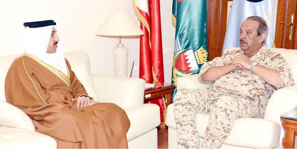 المشير يلتقي وكيل الخارجية