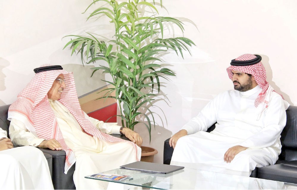 سمو الشيخ عيسى بن علي: تطويع الفعاليات في تعزيز الجانب الخيري والإنساني