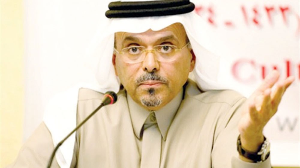 البازعي يفوز بجائزة السلطان قابوس للنقد الأدبي