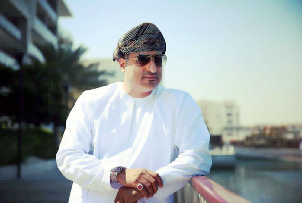 الغيلان يشارك عمان عيدها الوطني