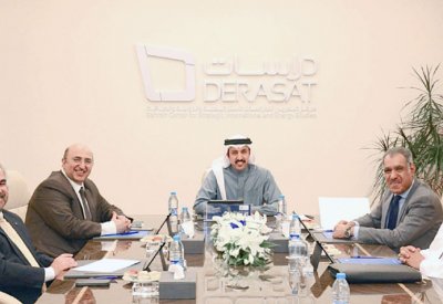 الشيخ عبدالله بن أحمد: استطلاعات الرأي آلية لصياغة السياسات العامة