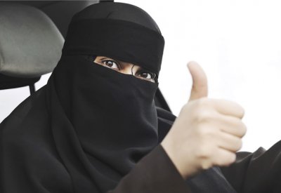 بحرينيات لـ “البلاد” : سنقود سيارتنا في المنطقة الشرقية يونيو المقبل