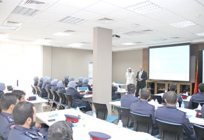 تعريف الضباط بدور مؤسسة “الحقوق”