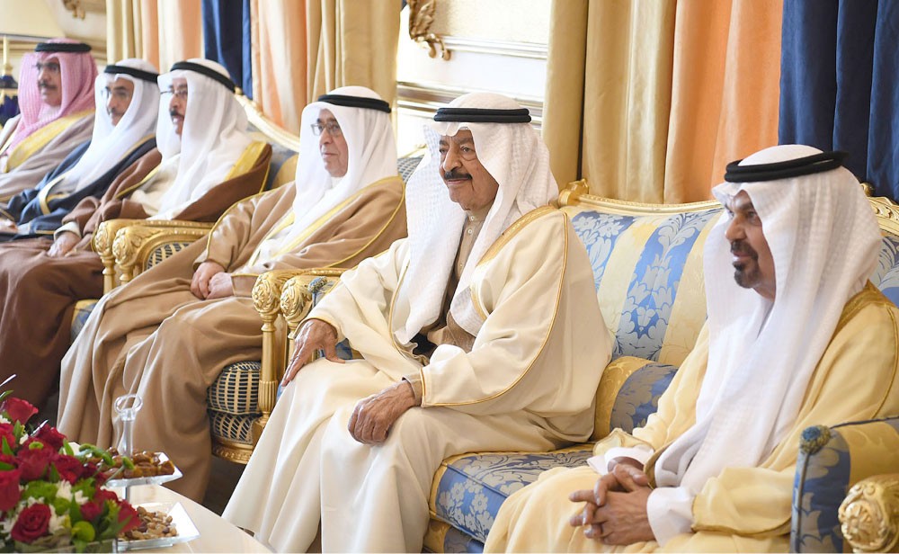 سمو رئيس الوزراء:  أفراح الإمارات أفراحنا ونشاركهم عيدها الوطني من أعماق قلوبنا