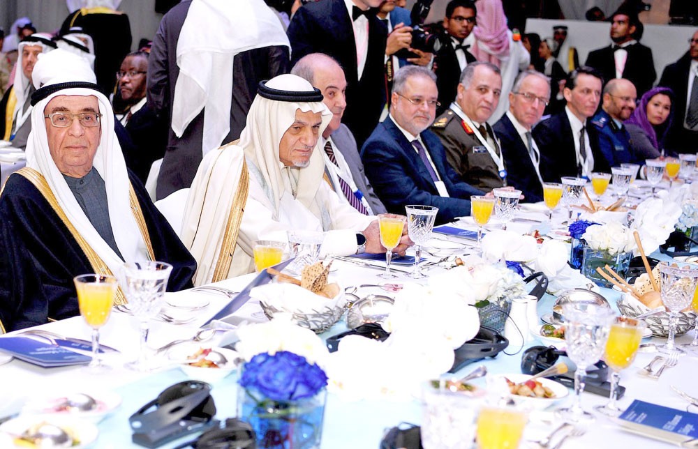 الفيصل: بصمات إيران الإرهابية موجودة في كل شارع وقرية بالبحرين