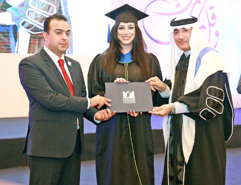 خريجو “العربية” يتجاوزون 2000 منذ افتتاحها