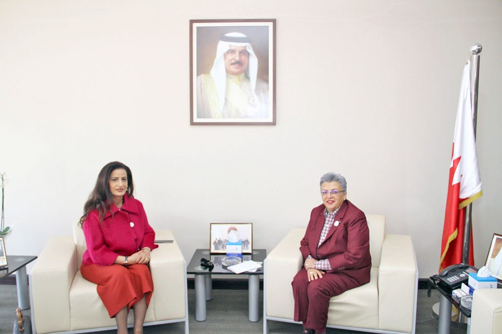خوري: حقوق الطفل مكفولة في البحرين 