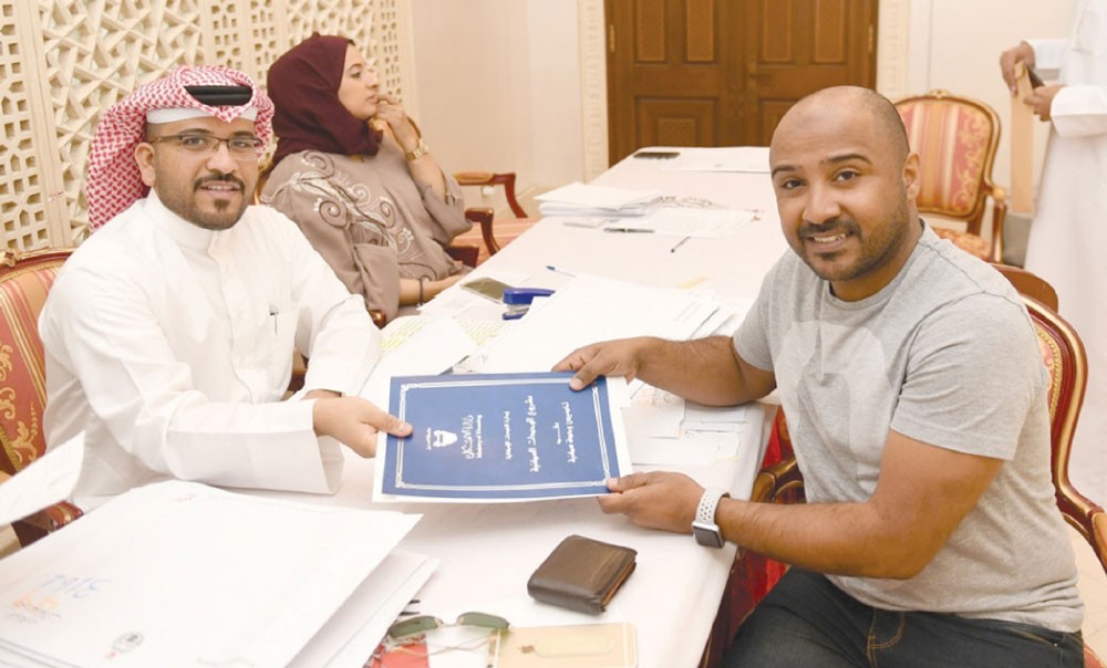 “الإسكان” تبدأ توزيع وحدات “الحجيات” 