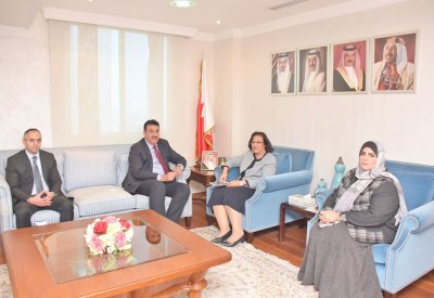 تعاون بين “الصحة” و “الدراسات المصرفية”