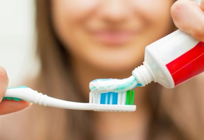 مفاجأة.. معجون الأسنان سلاح لمكافحة الملاريا