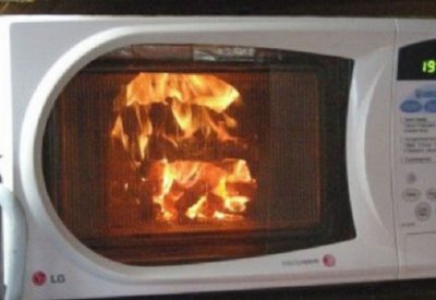 بريطانيا.. الميكروويف يعادل أخطار مليون سيارة