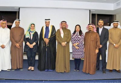 العريض: إطلاق خطة لتنمية “الصغيرة والمتوسطة” بالنصف الأول 2018