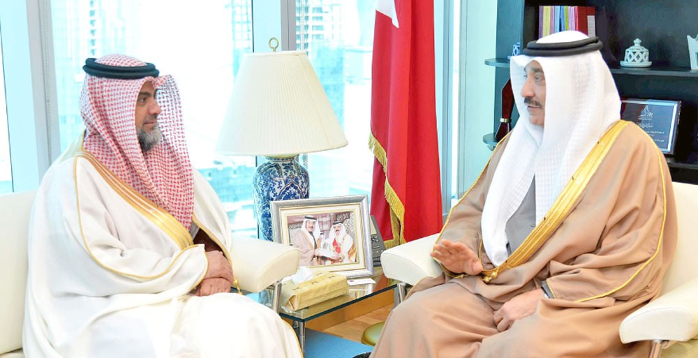 حميدان يستعرض مع بو حسن برامج التوظيف