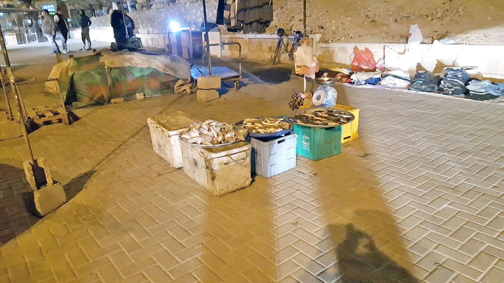 عاشور:  حملة مباغتة لإزالة الفرشات والباعة الجائلين في عالي 