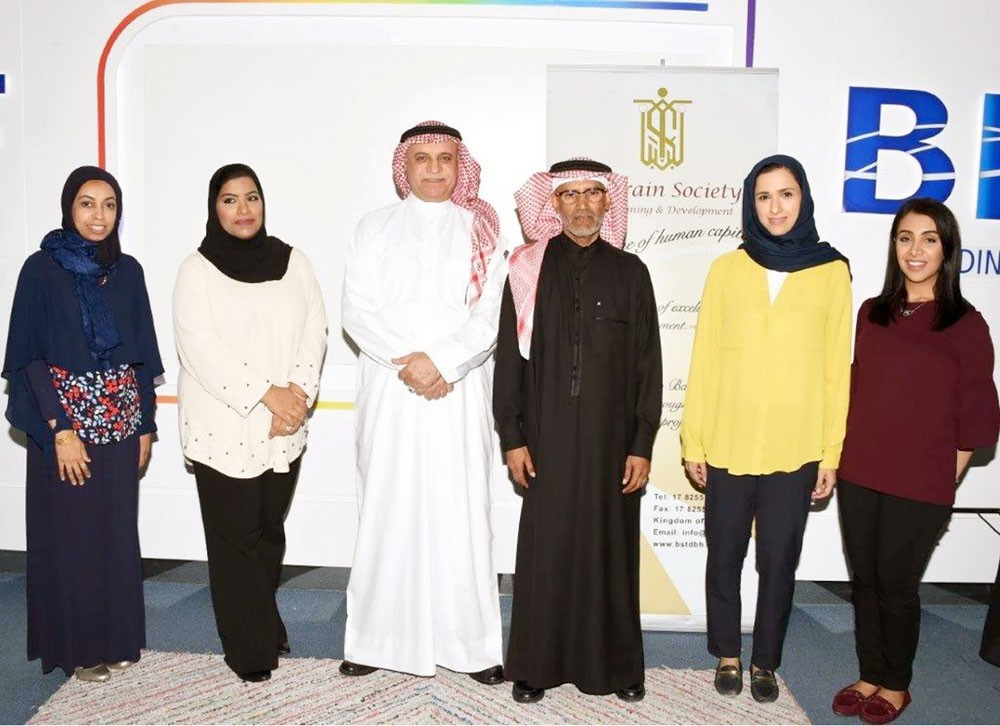 جواهري:إمكانـات هائلـة للمـرأة البحرينيّـة العاملـة في “الخـاص”