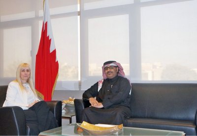 بحث التعاون بين “التربية” ودار نشر “أوكسفورد”