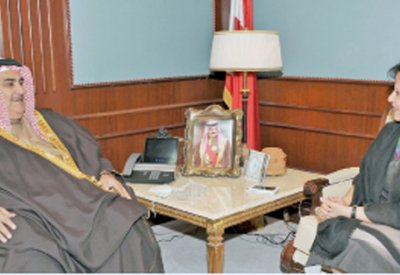 وزير الخارجية يشيد بمبادرات “الثقافة”
