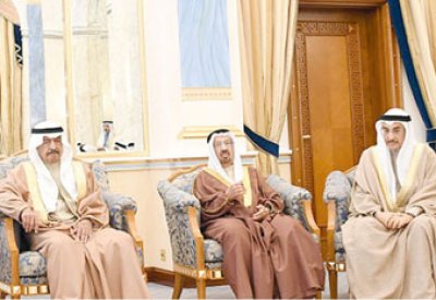 سمو رئيس الوزراء: إساءة استغلال وسائل التواصل لا تقل عن الإرهاب