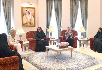 قرينة العاهل تستعرض إنجازات المرأة البحرينية