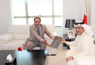 أطروحة تعتمد “سوق العمل” مركزا للمعلومات 