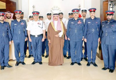 وزير الداخلية يشيد باحترافية فريق إدارة العمليات