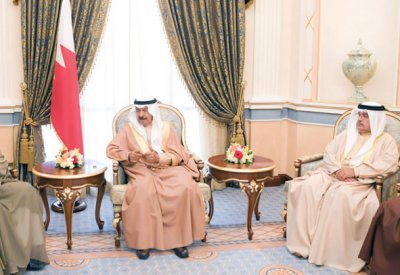 سمو رئيس الوزراء: التطور الاقتصادي والاجتماعي بالبحرين اتسم بنقلة ملموسة