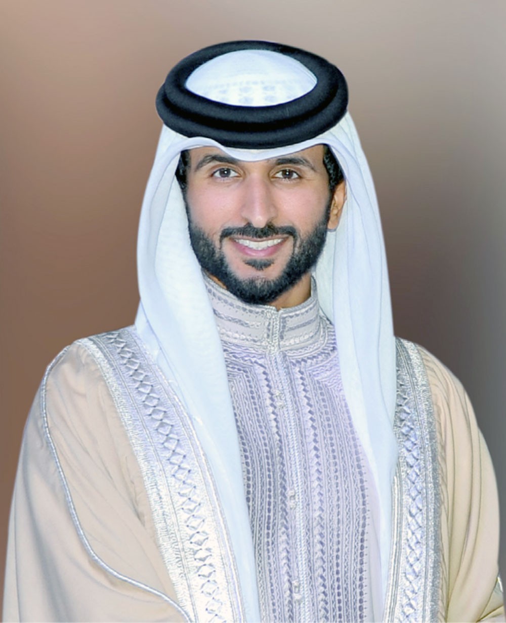 ناصر بن حمد: إسهامات بارزة للسيد في تطوير العمل الخيري